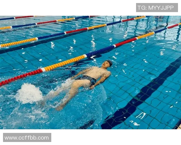 提升游泳技能的关键技巧与训练方法解析，助你成为水中高手